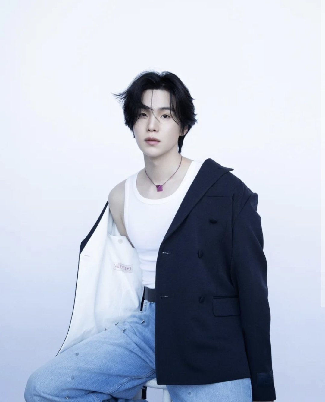 ★ SUGA 表紙   マリクレール バラ売可 ★ 韓国雑誌 marie claire KOREA 2023年5月号 