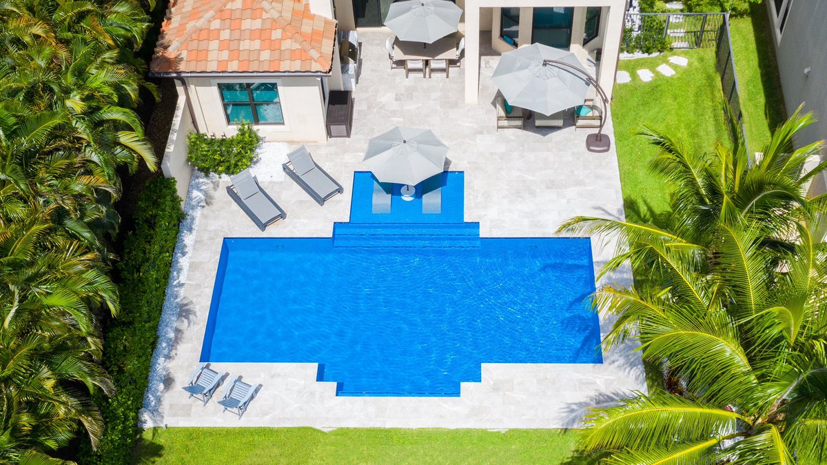 vankirkpools's tweet image. Let’s create your backyard paradise together 🫠 #vankirkpools #luxurypool