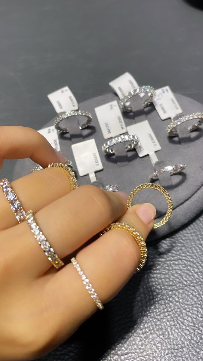 Atasay la zerafet sizinle. 
#Atasay 
#Üsküdar 
#Nevçarşıavm <a href="/nevcarsiatasay/">Atasaynevçarşı</a> <a href="/mereslem53/">Ömer</a>