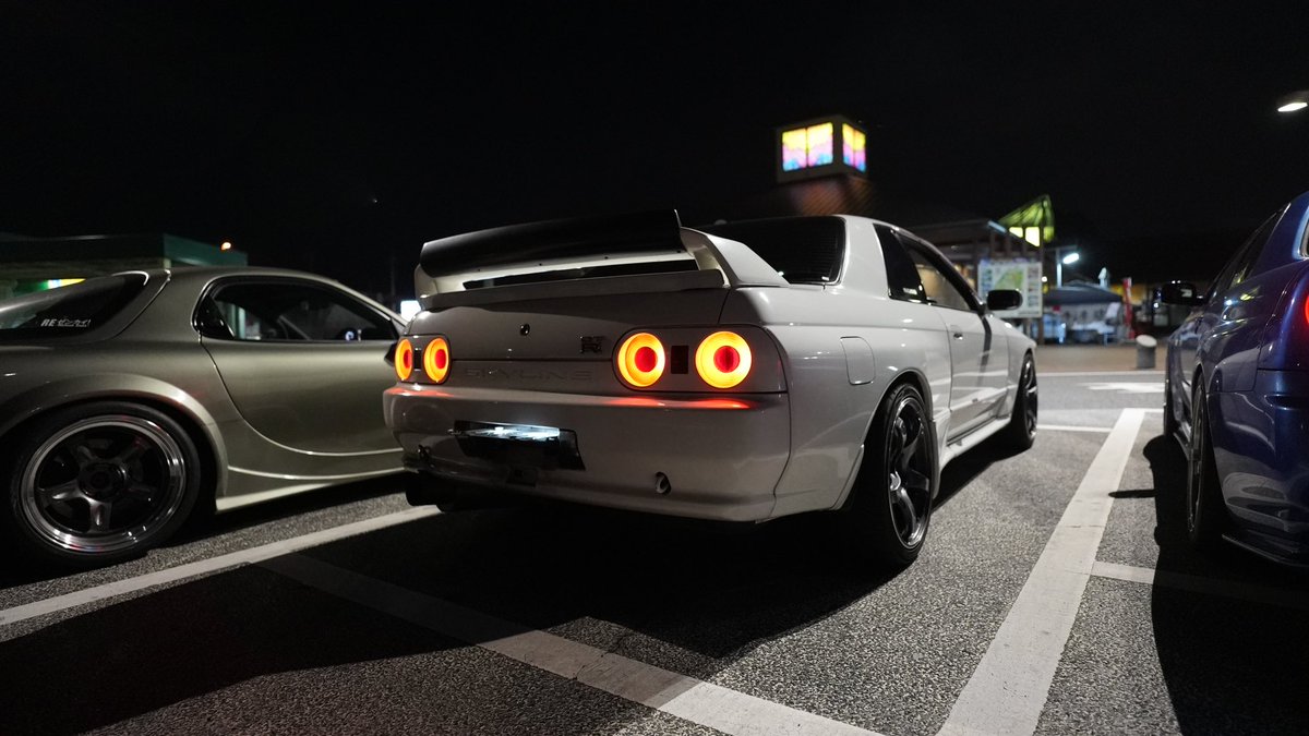 kobo_63's tweet photo. #4灯の日
いつぞやのGT-R会!!
R34とR32はいるけど、R33がいないのが悲しい🥹 RX-7も素敵で好き〜 https://t.co/ow6UN0GkCB