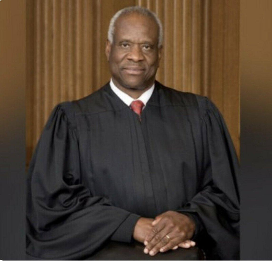 1Nicdar's tweet photo. Do you think that SCOTUS Justice Clarence Thomas is the best we have on the Supreme Court? 👍

Yes or No? 🤷🏻‍♂️ https://t.co/GpA5jFTRqx