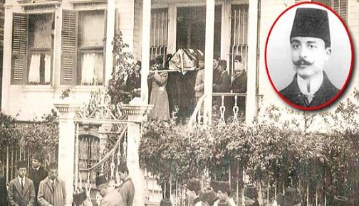 enisbozkurt_'s tweet photo. Boğazlıyan Kaymakamı Kemal Bey'in idamı için fetvayı Şeyhülislam Mustafa Sabri verdi, Sultan Vahdettin onayladı. 

İdamdan sonra Tıbbiyeli gençler şehidin tabutunu taşıyarak ateşli konuşmalar eşliğinde defnettiler.

Ertesi gün Alemdar gazetesi bu gençler için "Hergeleler" dedi. https://t.co/XnwlFmpgl6