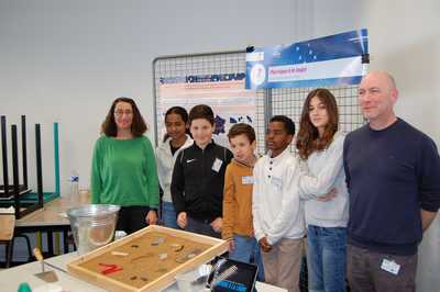 ClgRabelais86's tweet photo. Le Collège François Rabelais a présenté 4 projets aux concours scientifiques CGénial-Collège et Faites de la Sciences" :
- "Explosions de couleurs" 
- "Sciences et Sports" 
- "Plastique à la loupe" 
Le projet "Sciences et Sports" a remporté la 2ème place. Félicitations à tous ! https://t.co/NzSGLRAAOr