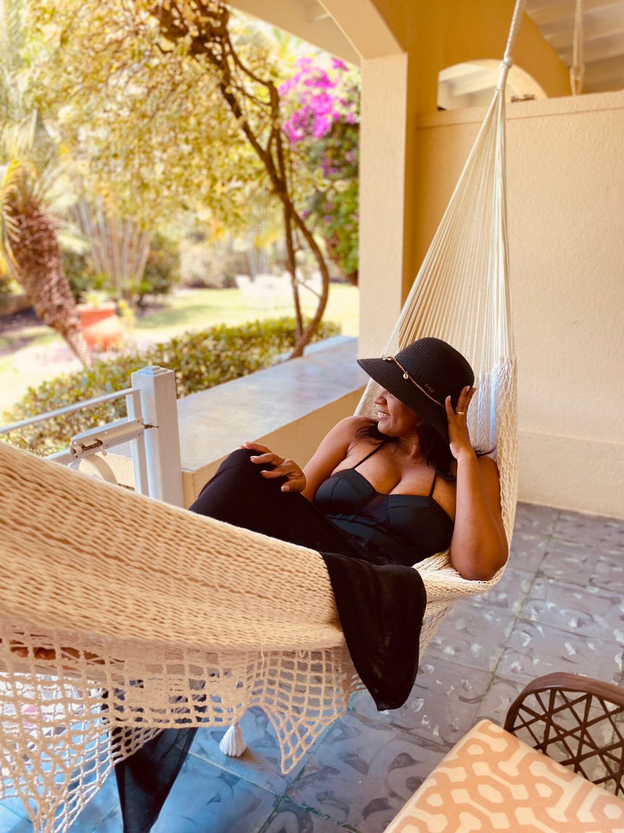 DaedraHaylock's tweet photo. Relax loading... https://t.co/LUHKg1LLaR