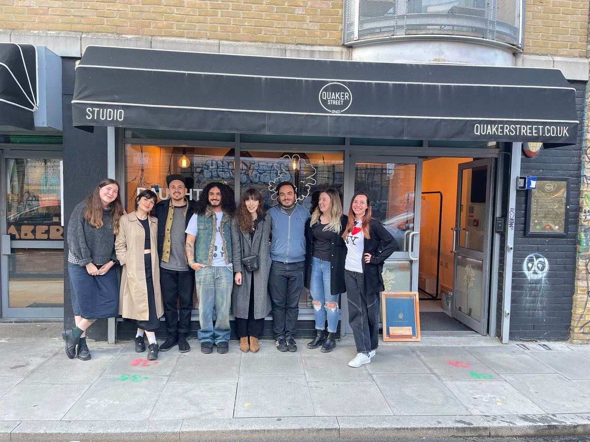 A huge thank you to everyone who came out to the Stereo Mind Game Pop-Up Store this weekend 💙. Much love to the brilliant @4AD_Official team who made the store look so beautiful and worked so hard across the two days. daughter.ffm.to/stereomindgame /DHQx