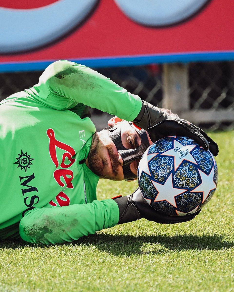 Official SSC Napoli tweet media