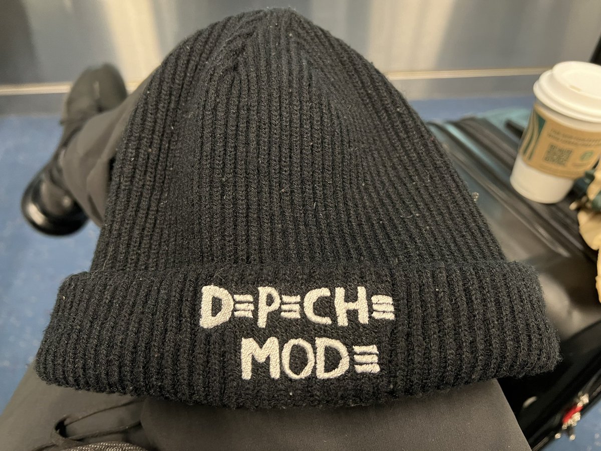 flighthalo's tweet photo. It’s time to go! Heading to Montreal and then New York for Depeche Mode! …..6000 miles, DM Live, will travel…#DepecheMode #mementomori #MementoMoriTour #depechemodevip #superpuff #montreal #newyork #devotee #MSG #damagedpeople https://t.co/8SYHWRxGFK