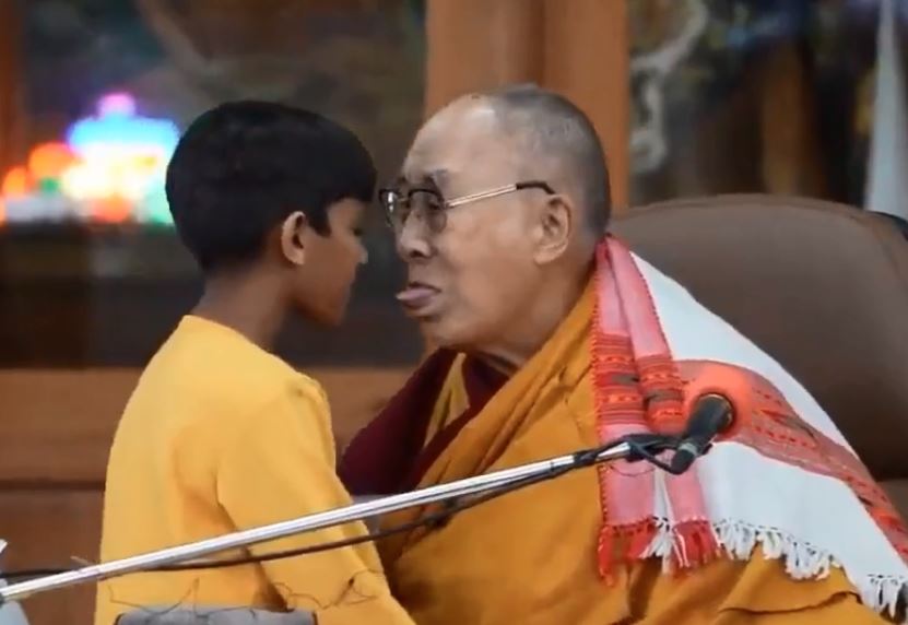 nelsonleon's tweet photo. El Dalai Lame 😛🤦🏽‍♂️ https://t.co/tIC4V9tltP