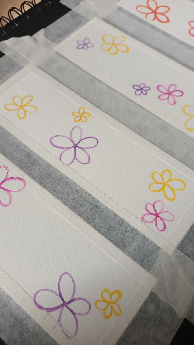 New bookmarks coming soon 🥰 #bookmarks #booktwitter #painting #handmade #artsandcrafts #etsygifts #happymonday #eastermonday #bookaccessories