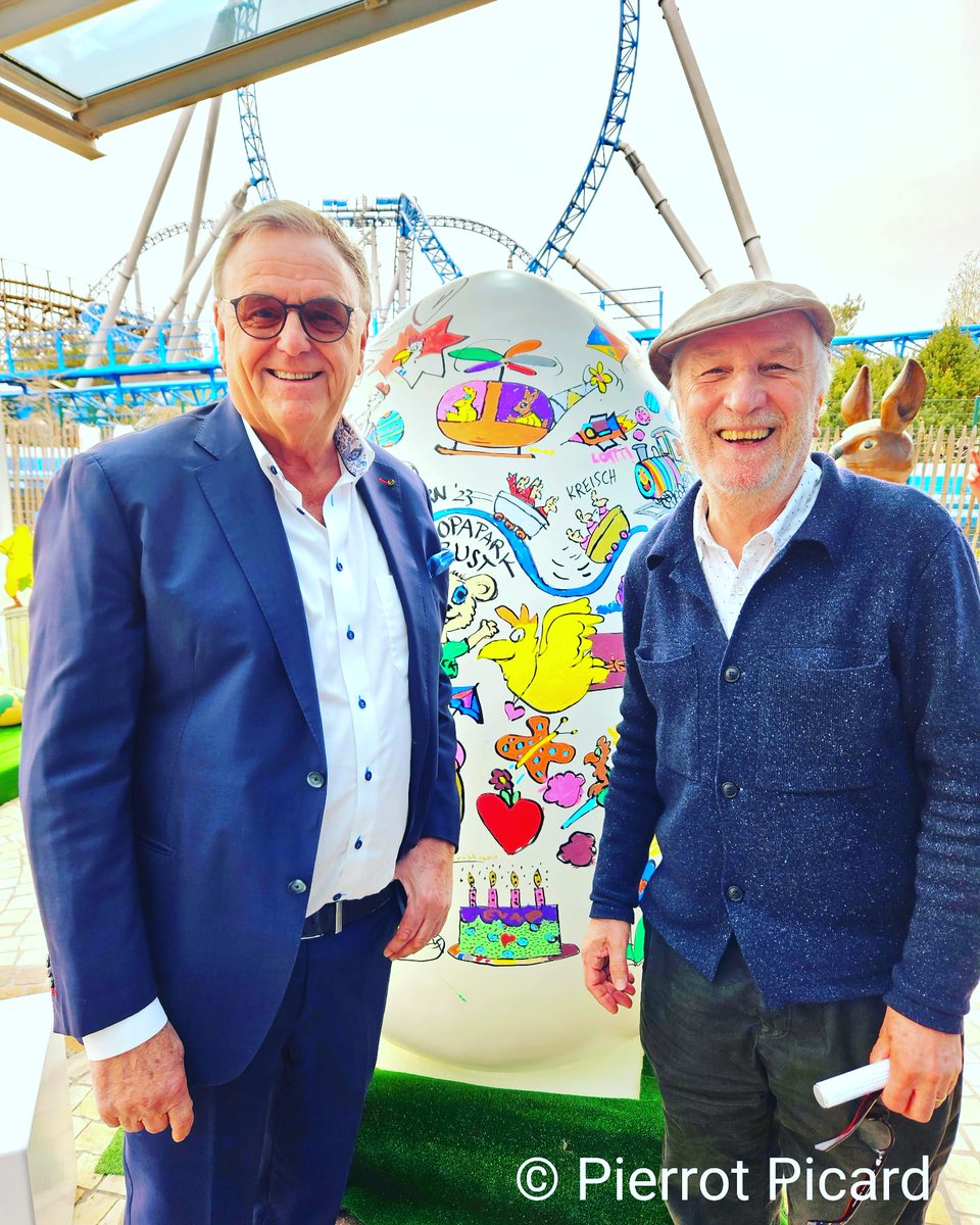 pierrotfluo's tweet photo. #Europapark
#PeterGaymann
#Osterhaseo
🐇 🥚 ❤️ https://t.co/dowEGfAHEJ