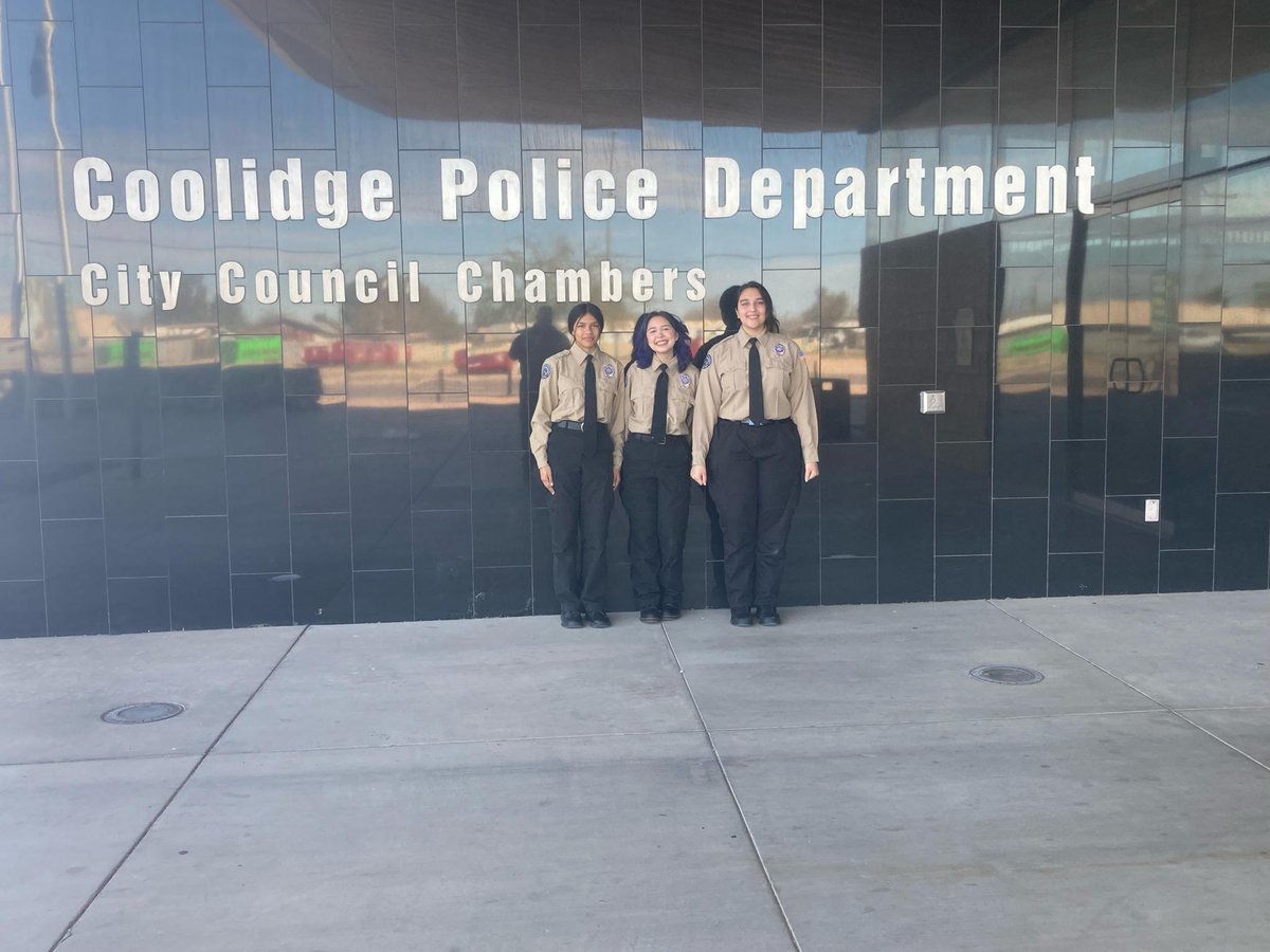 CAVITschool's tweet image. Law Enforcement students presented their Run, Hide, Fight SkillsUSA community service project to Coolidge Police Department staff.

#LawEnforcement #students #RunHideFight #SkillsUSA #community #serviceproject #Coolidge #PoliceDepartment #CAVIT #Arizona