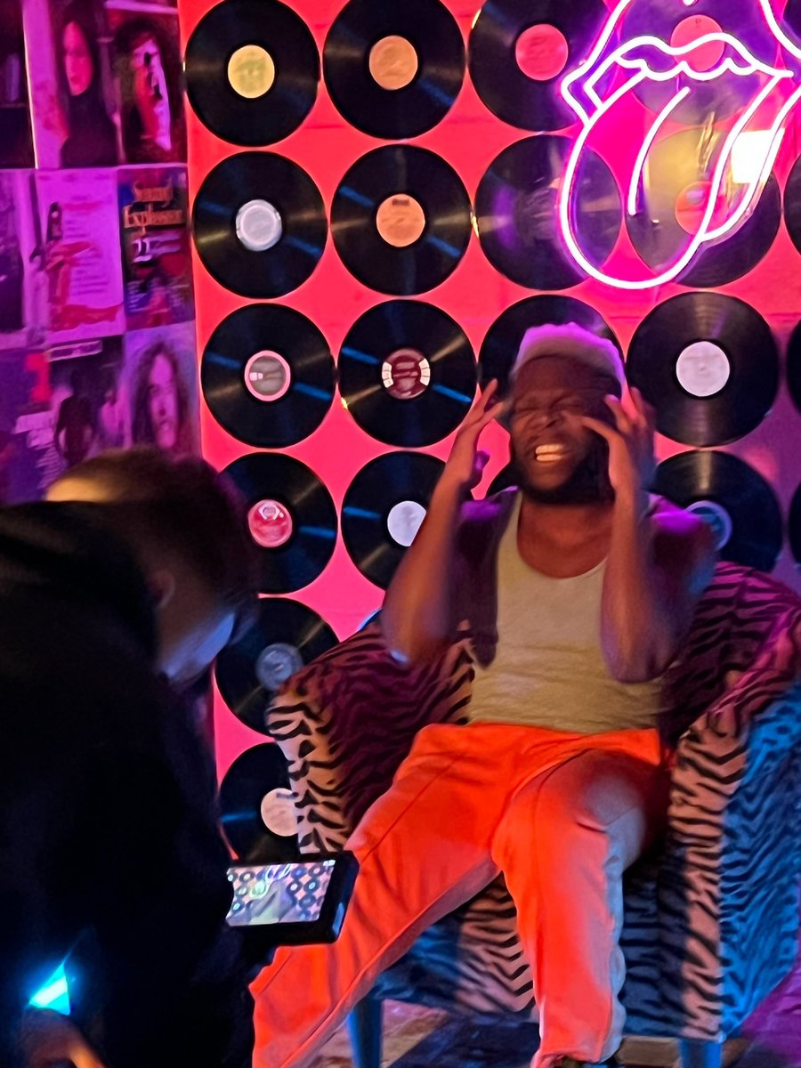 officialexxicon's tweet photo. Drunk but not too drunk #DrunkEveryWeekend https://t.co/6pkOk7hhtj