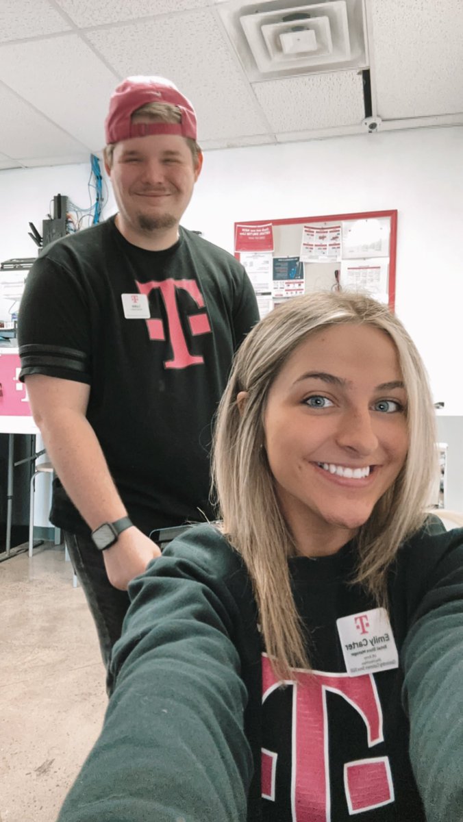 Emily Carter- Retail Store Manager tweet media