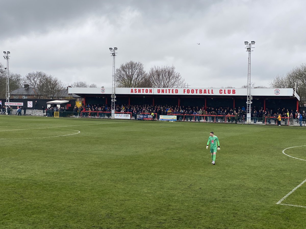 Rain can’t stop ⁦<a href="/FCUnitedMcr/">FC United of Manchester 🟥⬜⬛</a>⁩ fans from traveling to a match.