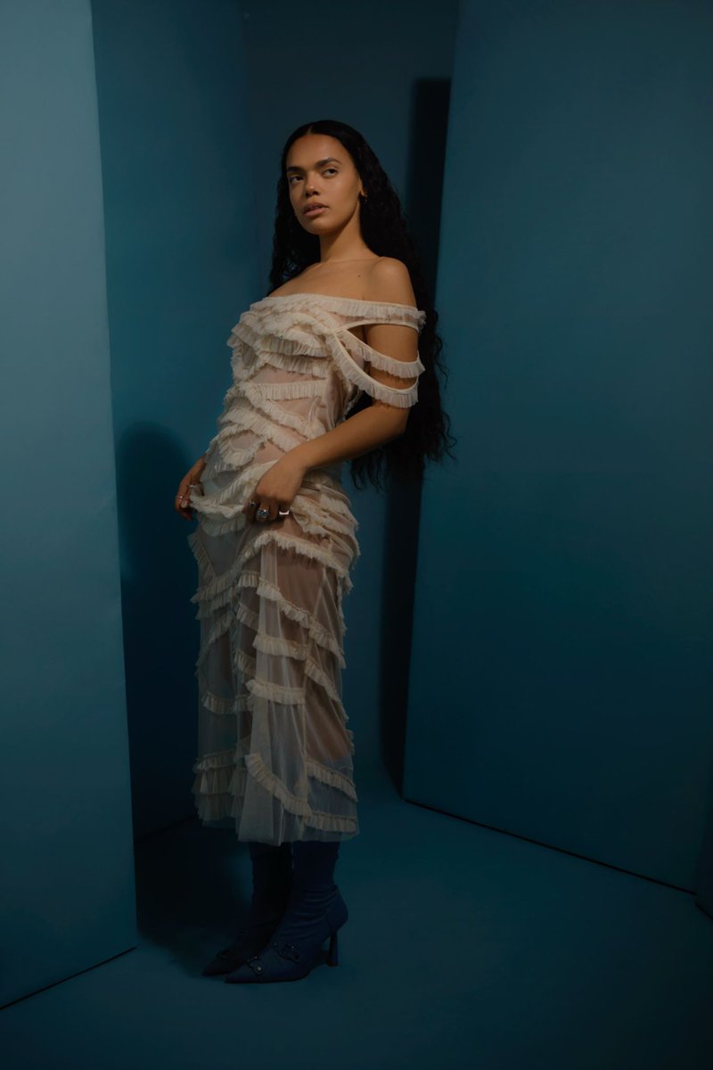 CreativeGenUK's tweet photo. #inQUIZitive: Ella More
Following her debut single 'Never Go', the Birmingham born talent quickly followed up with ‘You Know’. Now, as she plans to take the scene by storm, we caught up with Ella to get to know her a little better!
📰: @sjrasmin
https://t.co/x7GvXGCA6s https://t.co/e4qDUYsuXL