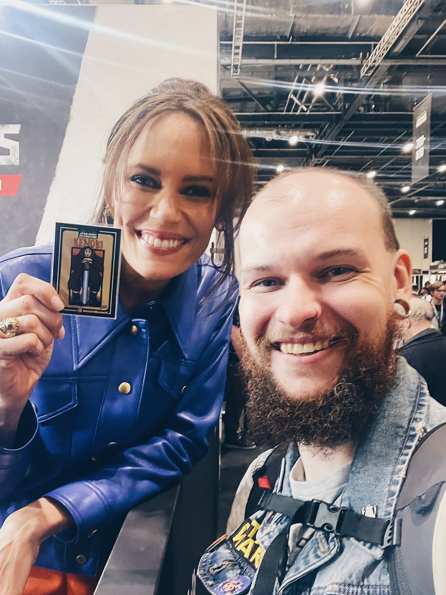 @FunkoEurope Meeting the Armorer @bigEswallz in @OriginalFunko booth! 💛One of the higlights from SWCE’23 😊

This is the way! ⚒️