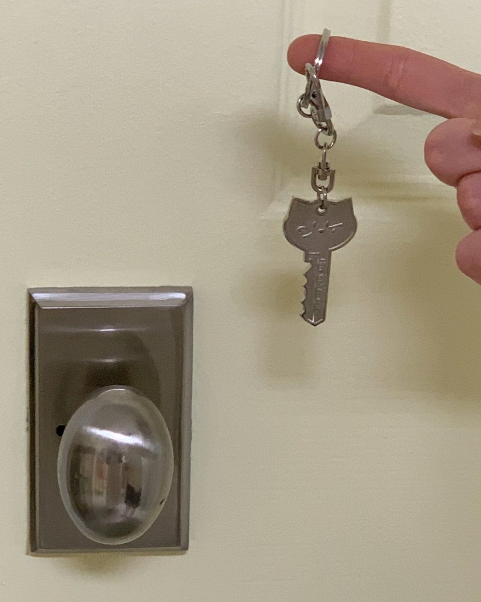 love all cats 열쇠 키링 2차 예약판매 오픈 공지 🐱🔑

🕰️4/11 화요일 오후 8시 오픈 
📦 5/2 이전 모두 출고 예정 !

2차 제작 중인 수량을 4/11일 오후 8시부터 미리 구매하실 수 있습니다! 제작 기간을 거쳐 5월 2일까지 모두 출고할 계획입니다. ( 출고 시기가 앞당겨질 수 있습니다! )