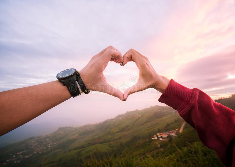 You are never too old to set another goal or to dream a new dream.💞🥀