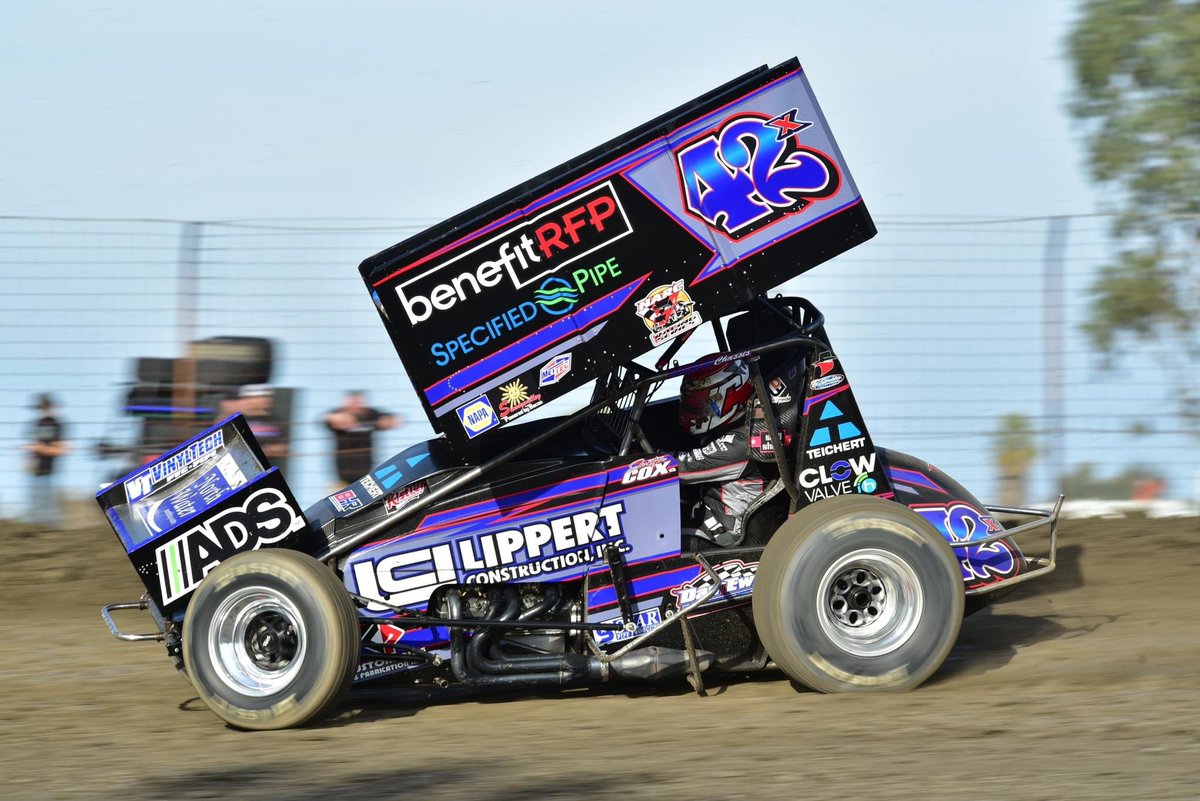 BatesRacing42x's tweet photo. Happy 410 day! 🏁

📸: Brain Ratchford https://t.co/KiDj0Wn05u
