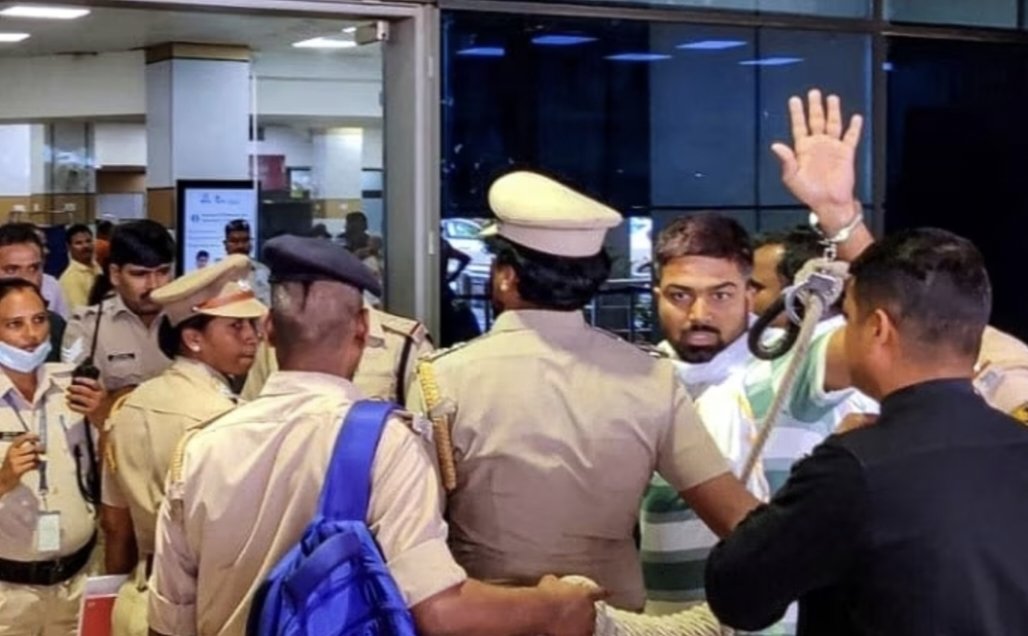 brainofbihar's tweet photo. अब 11 अप्रैल होगी सुनवाई, मां सुप्रीम कोर्ट में मनीष कश्यप के Bail की ! #manishkashyap #sonofbihar #brainofbihar @SachTakNo1 @sachtaknews1 https://t.co/WHl7NCSgOZ