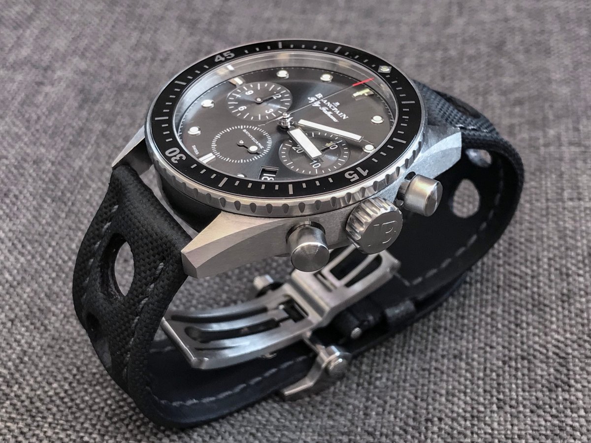 drwatchstrap1's tweet photo. Handmade Leather Rally strap for Chopard Mille Miglia watch – Black Calfskin with 3 holes
https://t.co/gGOASdy7C7
#chopard #chopardwatch #chopardwatches #ChopardHappySport #chopardhappyhearts #drwatchstrap #watchband #watchbands #watchbandstore #watchbandcenter #watch #watches https://t.co/ud65rwnt7F