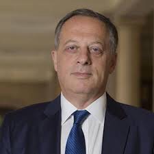 BladeoftheS's tweet photo. Richard Sharp who bribed Boris with £800,000, who gives £400,000 to the Conservatives. Who gets the BBC to pay a mate £1000 a day for ‘advice’. Who gives BBC contracts to a firm he owns. Who hires GB News to run BBC News.
Still hasn’t been fired. https://t.co/A2WdYNLddx