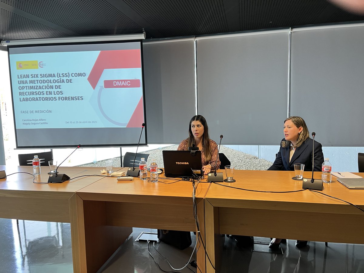 Carolina Rojas y Magaly Segura del departamento de ciencias forenses de #CostaRica imparten en la sede de Madrid del INTCF la primera edición del curso sobre la metodología #LeanSixSigma de optimización de recursos en los laboratorios forenses, organizado por el
@Cejmjusticia