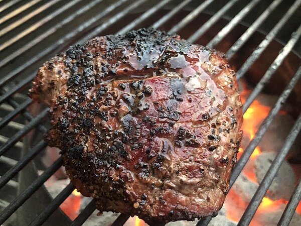 meathead's tweet photo. PMC member "Panhead John" made this perfect steak.
Be like"Panhead John" - Click here:
https://t.co/LdRH9FEbuv
#steak #perfectsteak #dinner #beef #grilled #delish #recipes #recipe #pitmasterclub https://t.co/hbcnJe0aCc