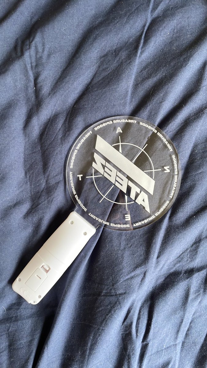 atzillusion's tweet image. For example the pre debut ateez light stick, lmk if u want it and give me a price :) wts