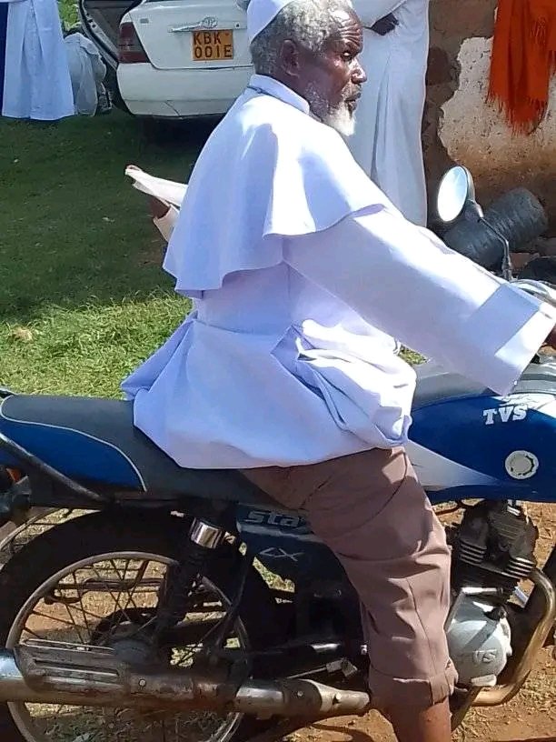 OnyangoCollinc8's tweet photo. On this Easter Day let the roar of freedom fill your heart and home and all the corridors of your community. Let it wash over the sin and brokenness of life with healing and restoration. Christ the Lord is risen! https://t.co/kaiw35BeHp