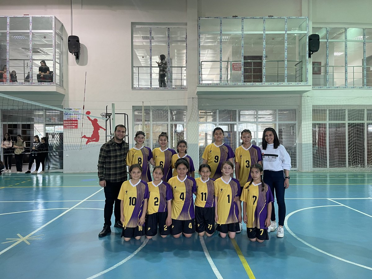 Okul sporları faaliyet proğramında yer alan Küçük Kızlar Voleybol İlçe birincisi Sumbas Binali Yıldırım Yatılı Bölge Ortaokulumuz olmuştur.<a href="/MehmetFurkanT/">Mehmet Furkan Taşkıran</a> <a href="/sumbaskaymakam/">Sumbas Kaymakamlığı</a> <a href="/SedatAC54823209/">Sedat ACAR</a>