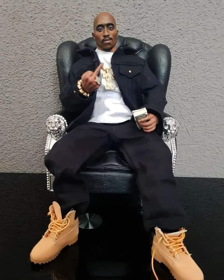 The King of Rap 👑
Boss of All Bosses, Makaveli 🎶