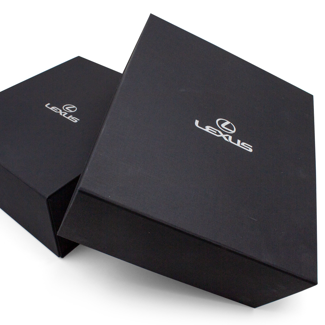 SunpackDotCom's tweet image. Our best-selling MagBox packaging offers total personalization for your custom promotional marketing needs. #magboxmonday #promopackaging #luxurypackaging #luxuryycars #cars #marketing #Customized #luxuryvehicles #HighEndAuto #luxurycardealer #cardealership #Lexus #marketingplan