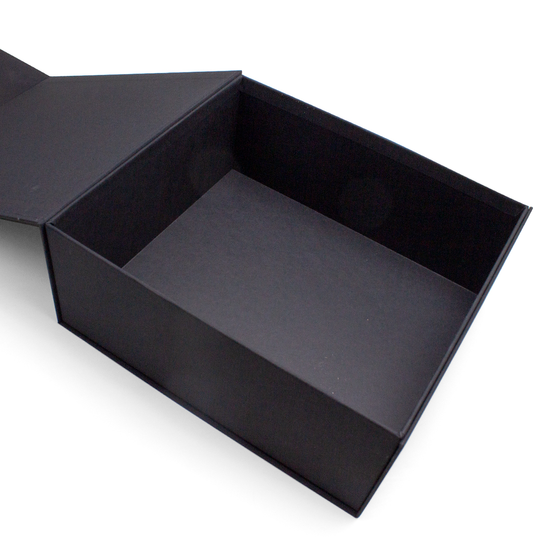 SunpackDotCom's tweet image. Our best-selling MagBox packaging offers total personalization for your custom promotional marketing needs. #magboxmonday #promopackaging #luxurypackaging #luxuryycars #cars #marketing #Customized #luxuryvehicles #HighEndAuto #luxurycardealer #cardealership #Lexus #marketingplan