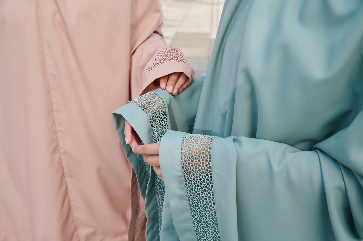 Whether you’re fans of something pastel or enjoy trying new innovative designs, our telekung SK has something for everyone 💕

Introduce to you Modish Sidika as low as RM188 ✨