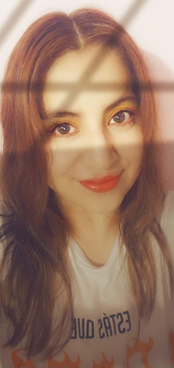 gabyalechavez's tweet image. Hoy es #LunesDeOjos