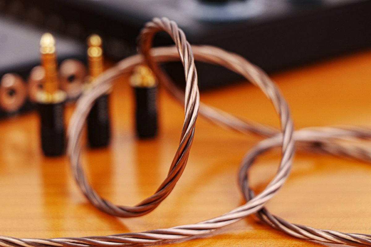 Do you have any experience with this cable? 🧡

#thieaudio #thieaudiooraclemkii #cable #audiocables #available