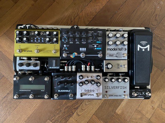 stringracks's tweet image. 🎸😎