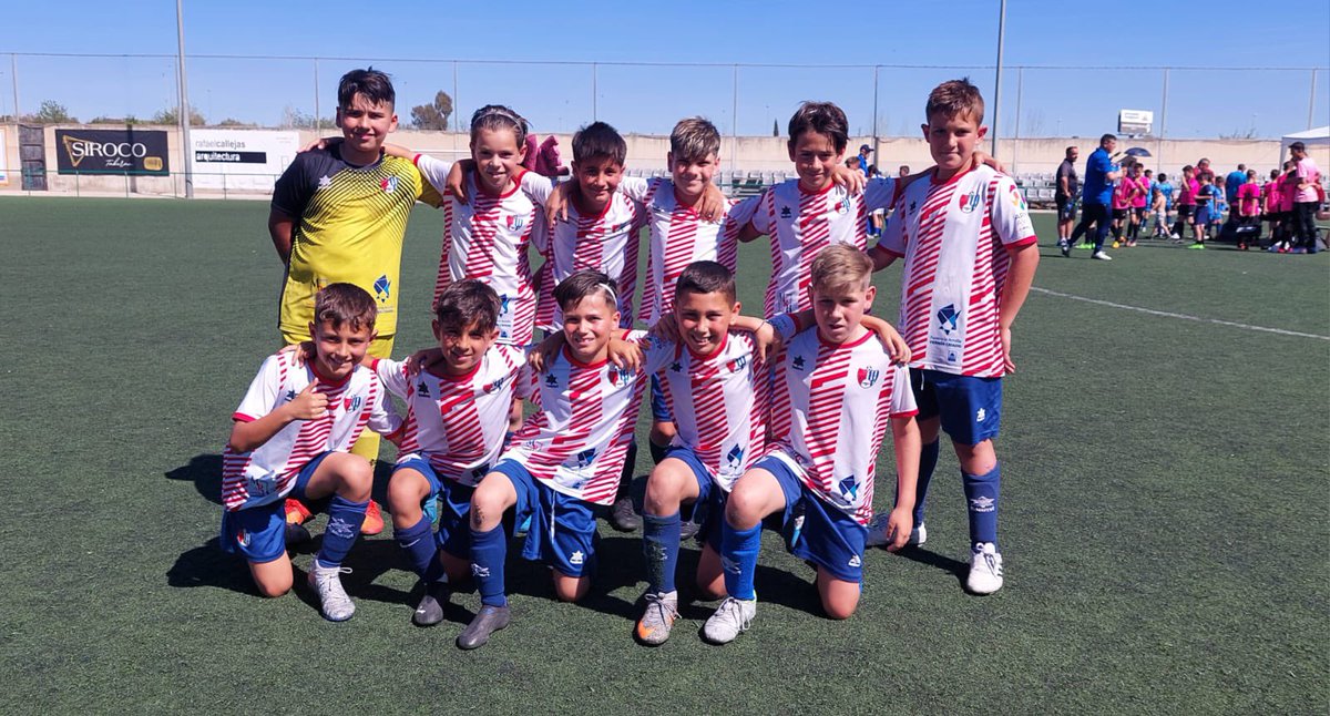 ArenasOficial's tweet photo. Nuestro 𝓑𝓮𝓷𝓳𝓪𝓶𝓲𝓷 𝓐 salió victorioso en el Torneo Apademar de Córdoba. ¡Enhorabuena a los chicos y a su cuerpo técnico! 
#SomosArenas ❤️🤍💙 https://t.co/F5aVNKPnzG