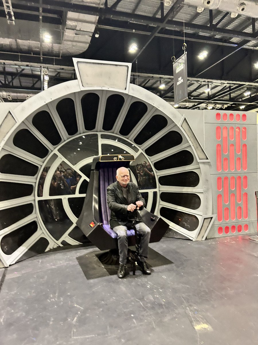 m_ollymac's tweet image. when ur next in line for the emperors photo op and someone cuts in line……😵 #SWCE #YesSWC2023