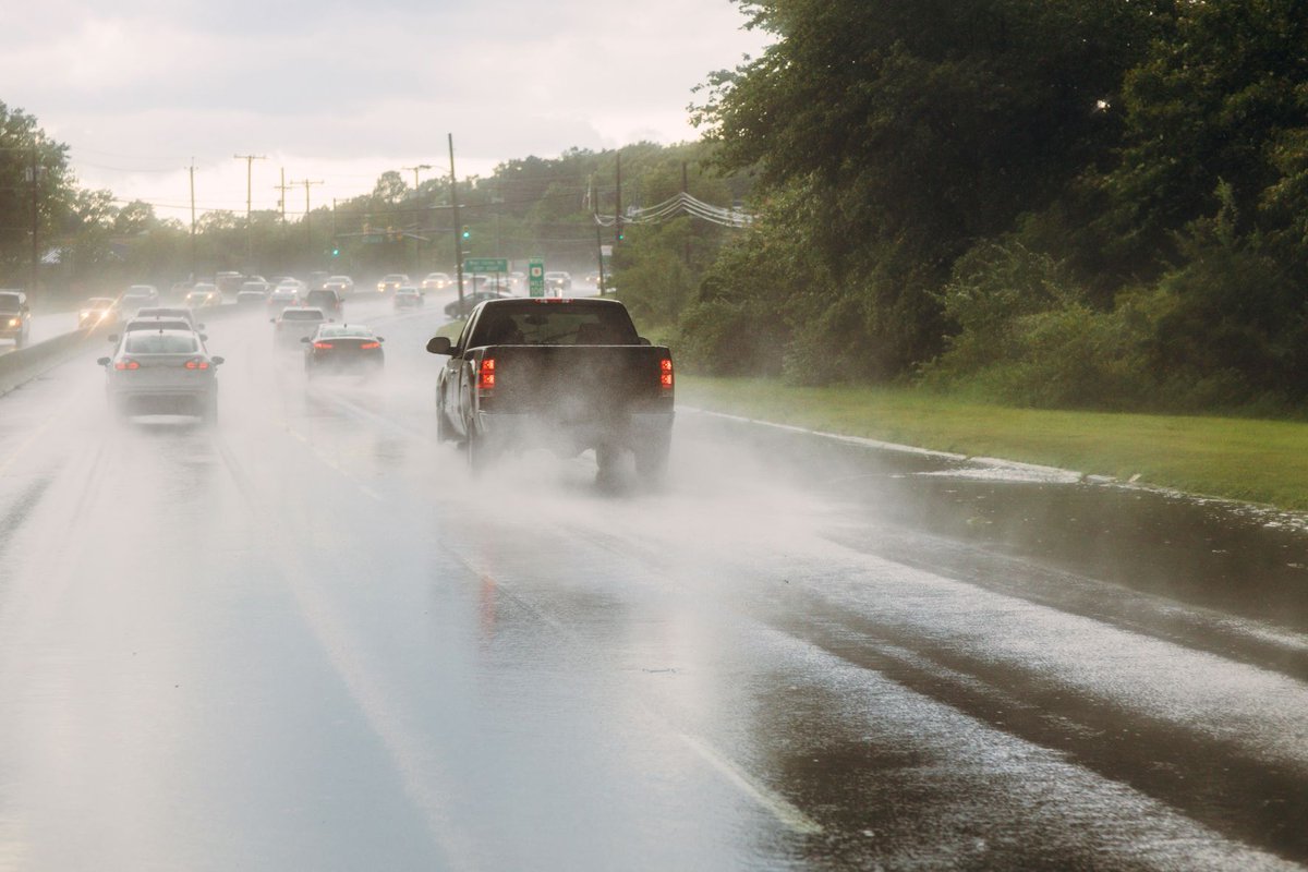 INBMV's tweet photo. When it's raining, remember:
Slow down when there is heavy rain.
Don't drive on bald tires.
If the water is deeper than your tire treads, slow down. 
Use your headlights to be seen by other drivers. #INBMV #AprilShowers #rain #drivesafe https://t.co/jeIKxIdmLO