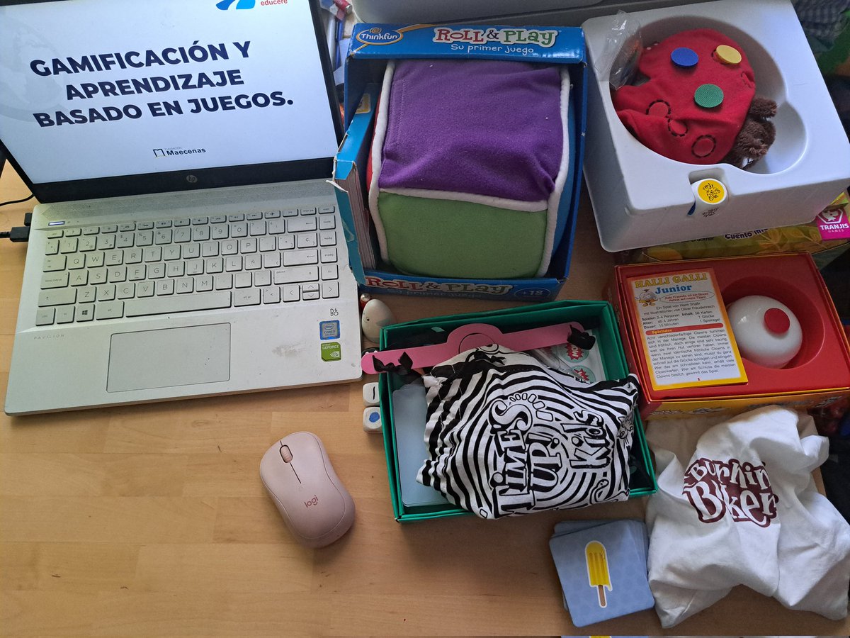 Todo preparado para una nueva aventura en menos de una hora. Con muchas ganas de empezar y con esos nervios necesarios para hacerlo más apasionante. <a href="/MaecenasEyC/">Maecenas Educación</a> ¡A demostrar todo lo que mis maravillosos profes me han enseñado en el #Posgradomaecenas