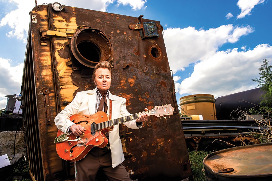 A happy 64th birthday to the Stray Cats Brian Setzer! 