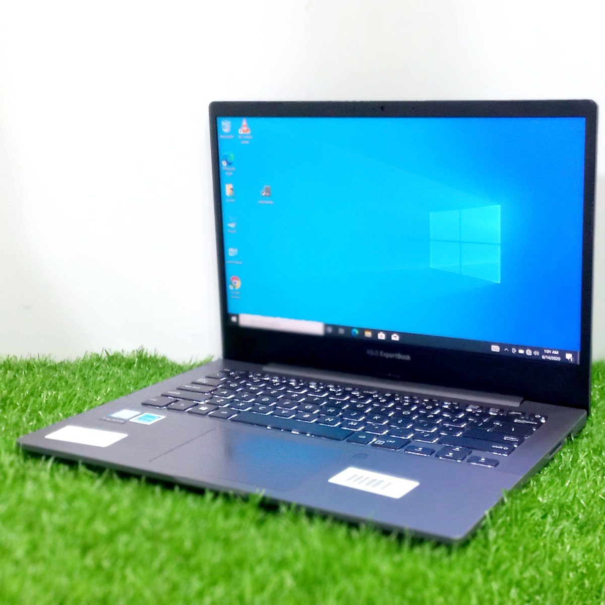 ITZONEELCTRONIC's tweet image. ASUS ExpertBook Laptop
Model : P5440F
Intel Core i5 8th Generation
8GB Ram 
256GB SSD Storage 
1 Month Claim Warranty
Contact 0326 5974741 
.
#asus #itzoneelectronics #itzonelaptop #laptop #asuslaptop #laptop #8thgeneration #businesslaptop #freelancing