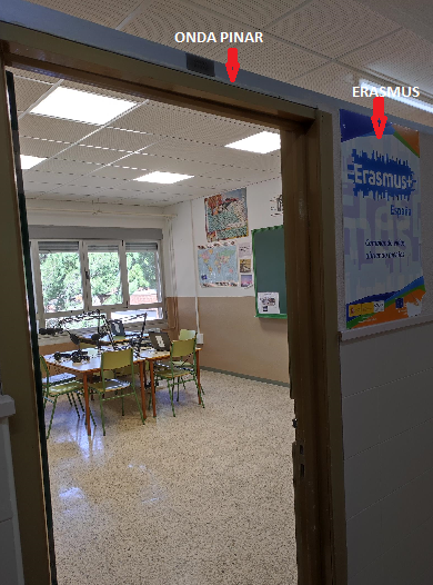 Erasmus_pinar's tweet photo. En nuestro instituto @IesPinarOficial se retroalimentan nuestra #radioescolar @RadioEscolarVLL y nuestro proyecto #ErasmusPlus Gracias por divulgar nuestro trabajo @cfievalladolid @crfptic @CFPIdiomas Quedaron cosas en el tintero: ¿cuál es el fin de un proyecto europeo? @sepiegob https://t.co/RvadXLEQvz