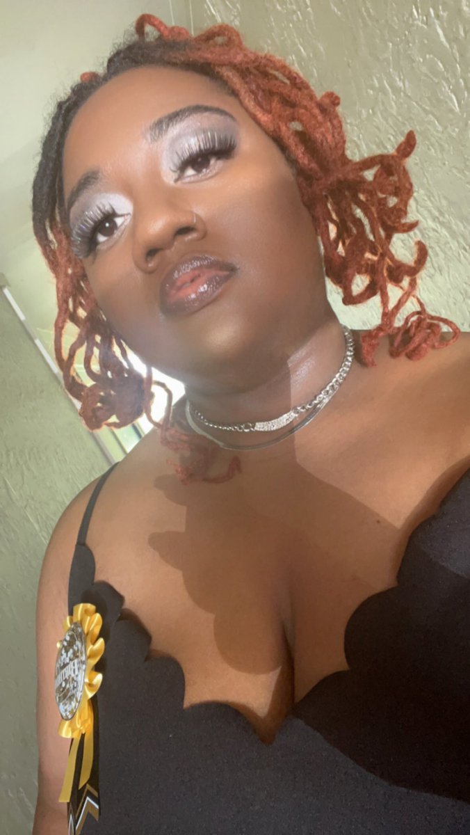 MakingsOfTeee's tweet photo. This Birthday Was Everything I Needed Plus More 4/9 #Aries #Hello32 #AprilBaby https://t.co/lJHviDEalh