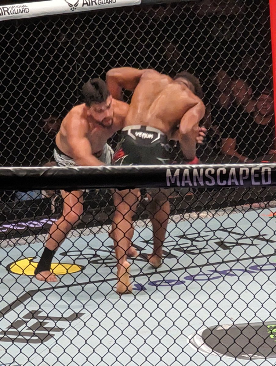 crferrie's tweet photo. What an amazing night of Fights and memories UFC 287 was!!!
Big shout out to @vechainofficial and @ufc for having a few of us community members get the chance to watch a Killer fight card!!! #Vechain #Vechainsoldier #UFC287 #UFC #MVA #Miami https://t.co/Bim8YQapsf