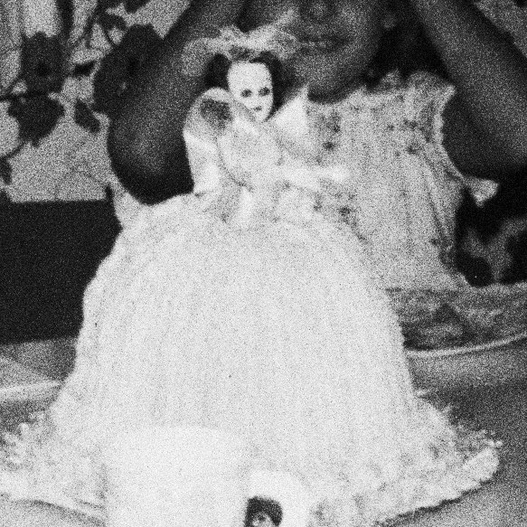 New album: the bridge li.sten.to/js7uzbmg?fbcli…