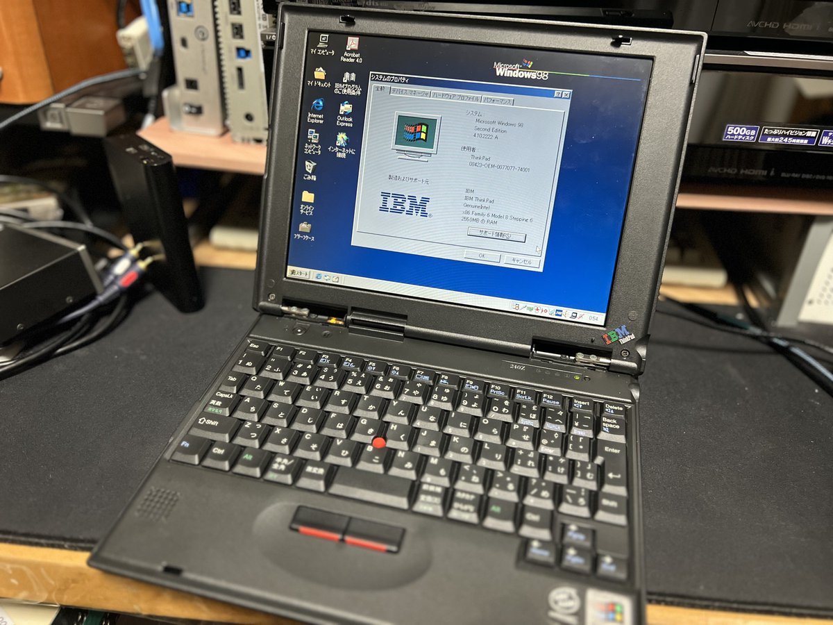lost_lost_lost3's tweet photo. #ThinkPadTuesday #ThinkPad信者 #ThinkPad
240Z
240シリーズ最後でしたが
この安定の黒色が落ち着きますね!
こちらは標準でRJ-45のイーサネットアダプターが付けられるので本当の最強モバイルノートですね!
(XGAモデルがなかなか、、、 https://t.co/VffZtdk6wc