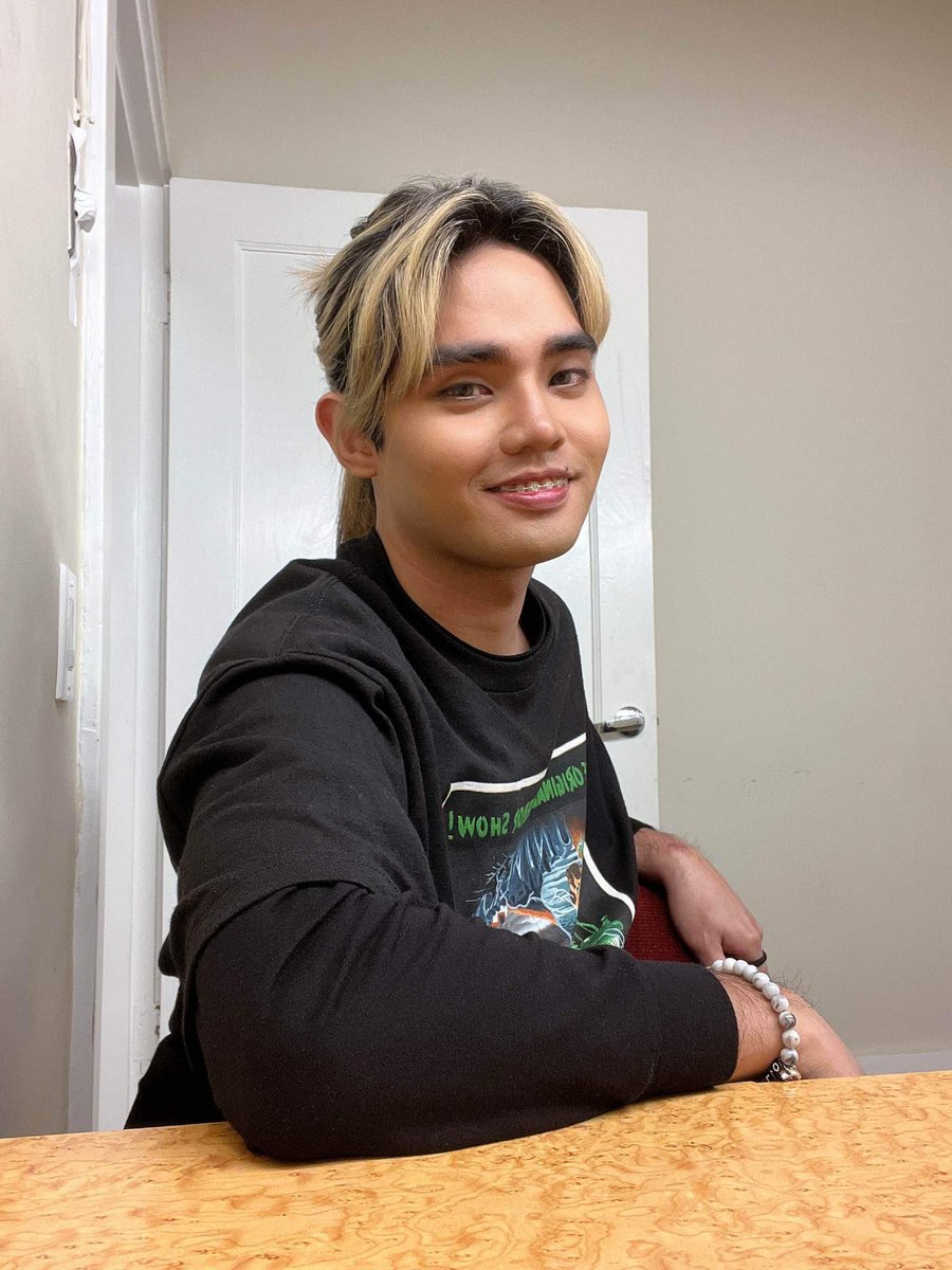 szmcgallery's tweet photo. Grabe naman talaga pag kay Tita @MomshieGracious galing yung ayuda. 🤧

#NETIZENSREPORT #JOHNPAULONASE for Most Handsome Man Alive #MHMA2023 #MHMA2023JOHNPAULONASE
@thenreport 

#SB19_PABLO @imszmc https://t.co/QJaHFz10CW